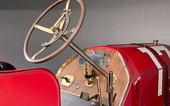117-летний спорткар с мотором объемом 15 литров уйдет с молотка