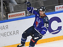 Хоккеист «Торпедо» Ткачев: «Победы — залог успеха на грядущие матчи. Расслабляют руки, чтобы было попроще»