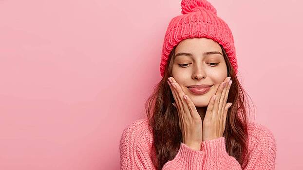 Крем, шарф, капюшон: как защитить кожу зимой