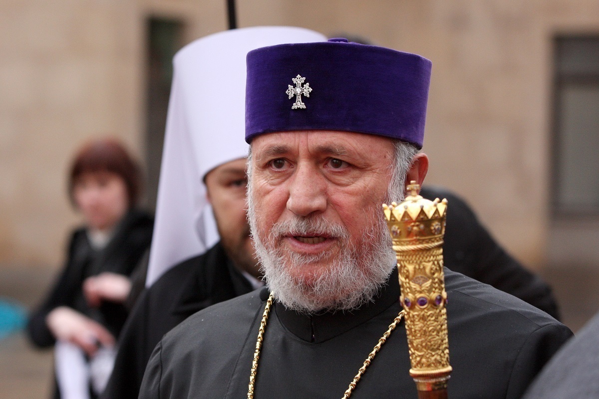 Католикос всех армян Гарегин II призвал к обеспечению честных выборов в Армении