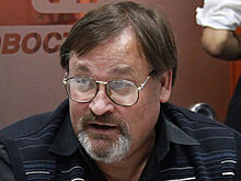 СБУ проводит обыск в квартире журналиста Скачко