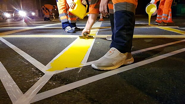 «Вафельная» разметка сделала перекресток Волжского бульвара и Саратовской улицы безопаснее