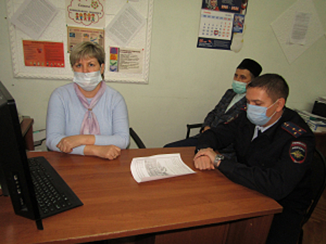 В Самарской области полицейские совместно с общественниками провели антинаркотический онлайн-урок со студентами