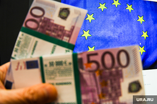 Экономист Канищев: ЕС в 2023 году переплатит за нефть 270 млрд долларов, треть суммы получит Россия