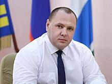 Свердловский мэр принудительно отправлен в отставку: он выписывал премии сам себе