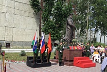 Тюменцы почтили память генерала Федюнинского