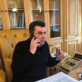 Секретарь СНБО Данилов по телефону извинялся перед украинкой