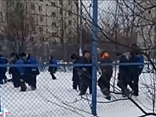 Утаптывающие снег коммунальщики разозлили москвичей