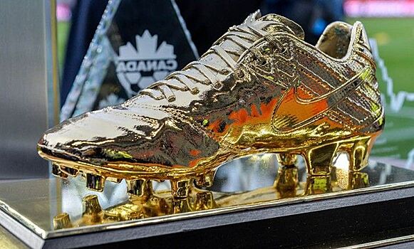 Квальярелла потеснил Роналду в гонке за "Золотую Бутсу", Месси по-прежнему лидирует