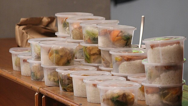 Нутрициолог Мещарикова рассказала о возможном вреде приготовленной на неделю пищи