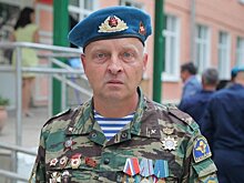"Никто не заметит десантника, который перевел старушку через дорогу"