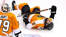 Мужественный поступок русского игрока НХЛ. Проворов не мог встать со льда после броска в колено, но доиграл матч
