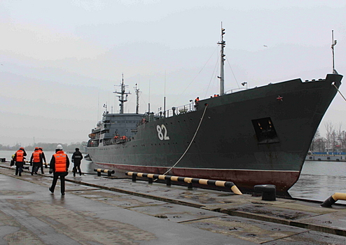 Плавмастерская Балтийского флота вернулась в Балтийск из Средиземного моря