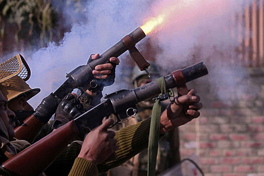 Министр информации Пакистана заявил о подъеме военными Индии белого флага