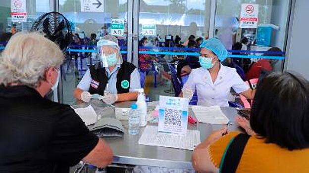 Таиланд откроет центры вакцинации от коронавируса для иностранцев