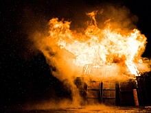 Гибель сторожа на пожаре расследует прокуратура Приморья