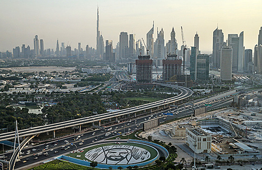 Банки ОАЭ снова задерживают российские платежи