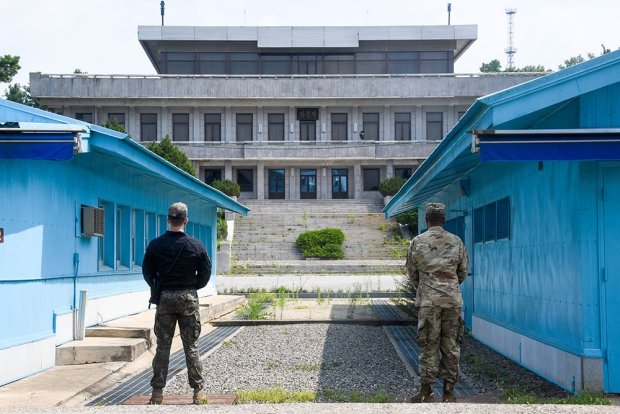 Военные КНДР снова нарушили границу с Южной Кореей