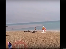 Жители Новороссийска сняли на видео, как нечистоты из ливневки хлынули прямо в море