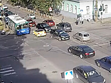 Найден водитель желтого кабриолета, нарушивший ПДД в Петрозаводске