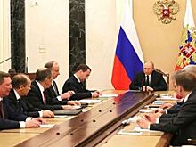 Путин наградил артистов и вице-губернаторов Петербурга