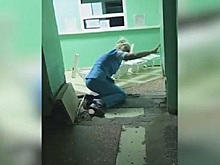 «Пьяная» медсестра шокировала пациентов травмпункта (ВИДЕО)