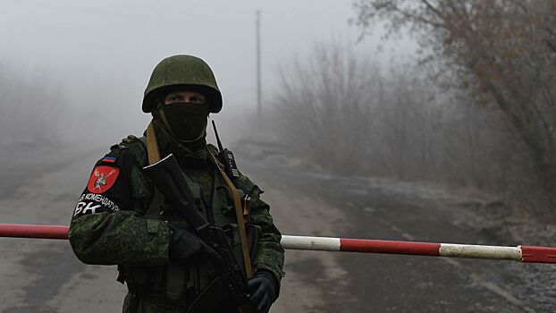 ЛНР: Украина разместила бронетехнику у населенного пункта