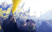 Зачем власти хотят массово раздать оружие украинцам