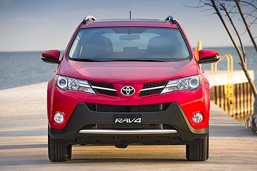 Toyota RAV4 идет в лидерах SUV с пробегом в РФ, но "Нива" вне конкуренции