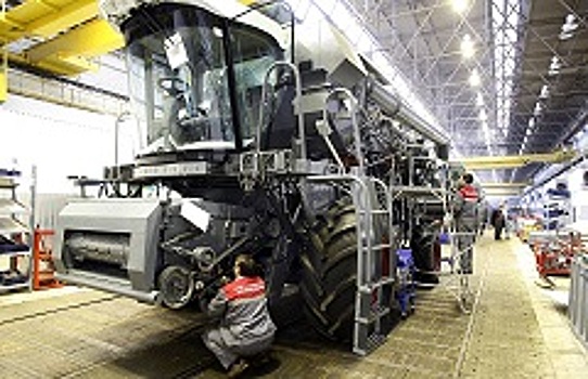 Российский дипломат предложил организовать сборку ростовских комбайнов в Африке