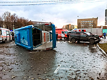 Лихача на "Мерседесе", протаранившего маршрутку с детьми в Москве, наказали