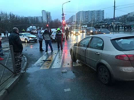 Три человека пострадали в ДТП на юге Москвы