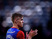 «Летим домой». А. Сигурдссон отправился в Исландию на время карантина