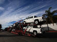 Ушедший из России автогигант заявил об огромных потерях из-за пошлин Трампа