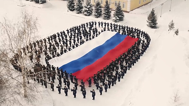 Кадеты Минобороны России устроили флешмоб в поддержку Камилы Валиевой