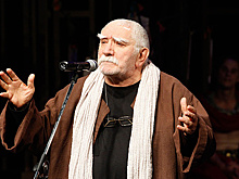 "Я часто говорю своим артистам: "Любите себя". Высказывания Джигарханяна о карьере актера