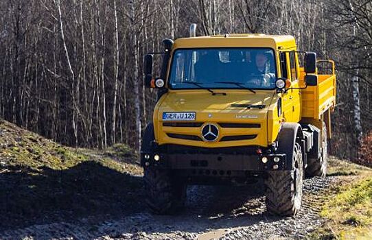 Mercedes-Benz выпустил видео с новыми Unimog и Zetros