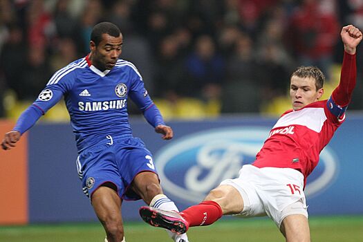 Эшли Коул составил символическую сборную всех времён в АПЛ — без Лэмпарда, но с Роналду