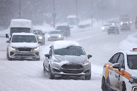 Автосоюз просит МВД в снегопад отменить штрафы за нарушение разметки