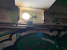 В подземном переходе в Глазове неизвестные умышленно срезают провода