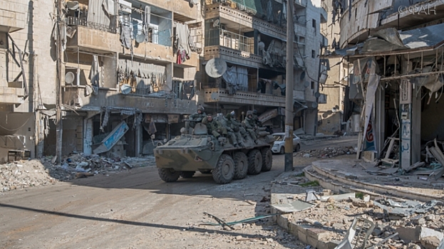 В Приамурье вдове погибшего в Сирии военнослужащего вручили Орден Мужества