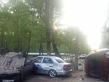 В Северодвинске пьяный водитель врезался в припаркованные автомобили