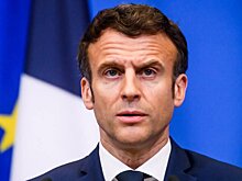 Во Франции призвали отстранить Макрона от должности президента