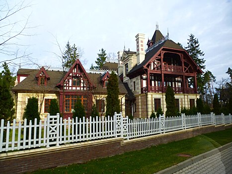 Аренда домов подешевела почти на четверть за год