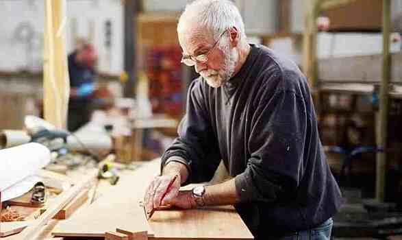 Выселковцам объяснили, что изменить способ доставки пенсии можно дистанционно