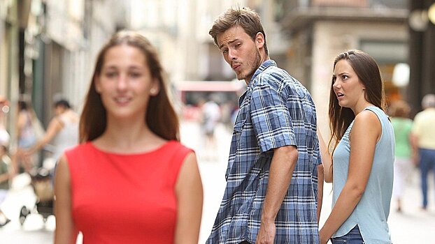 Нейросеть «оживила» популярные мемы — теперь они еще забавнее