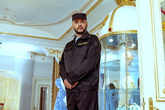 Зачем Киркоров примерил бронежилет