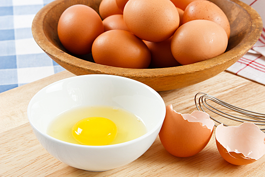 Популярный способ готовить яйца оказался одним из самых вредных