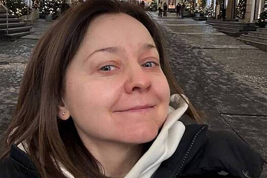 47-летняя звезда сериала «Универ» показала внешность без макияжа