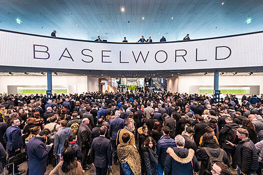 Гендиректор компании-организатора выставки Baselworld отправлен в отставку